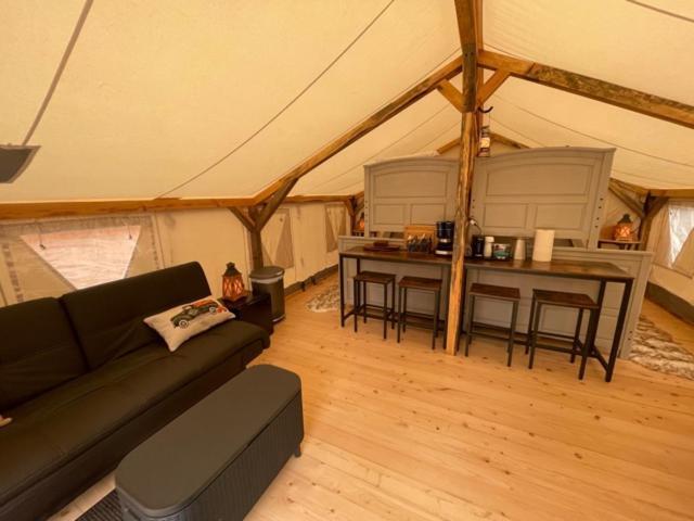 Umpqua'S Last Resort - Wilderness Cabins, Rv Park & Glamping Idleyld Park Экстерьер фото