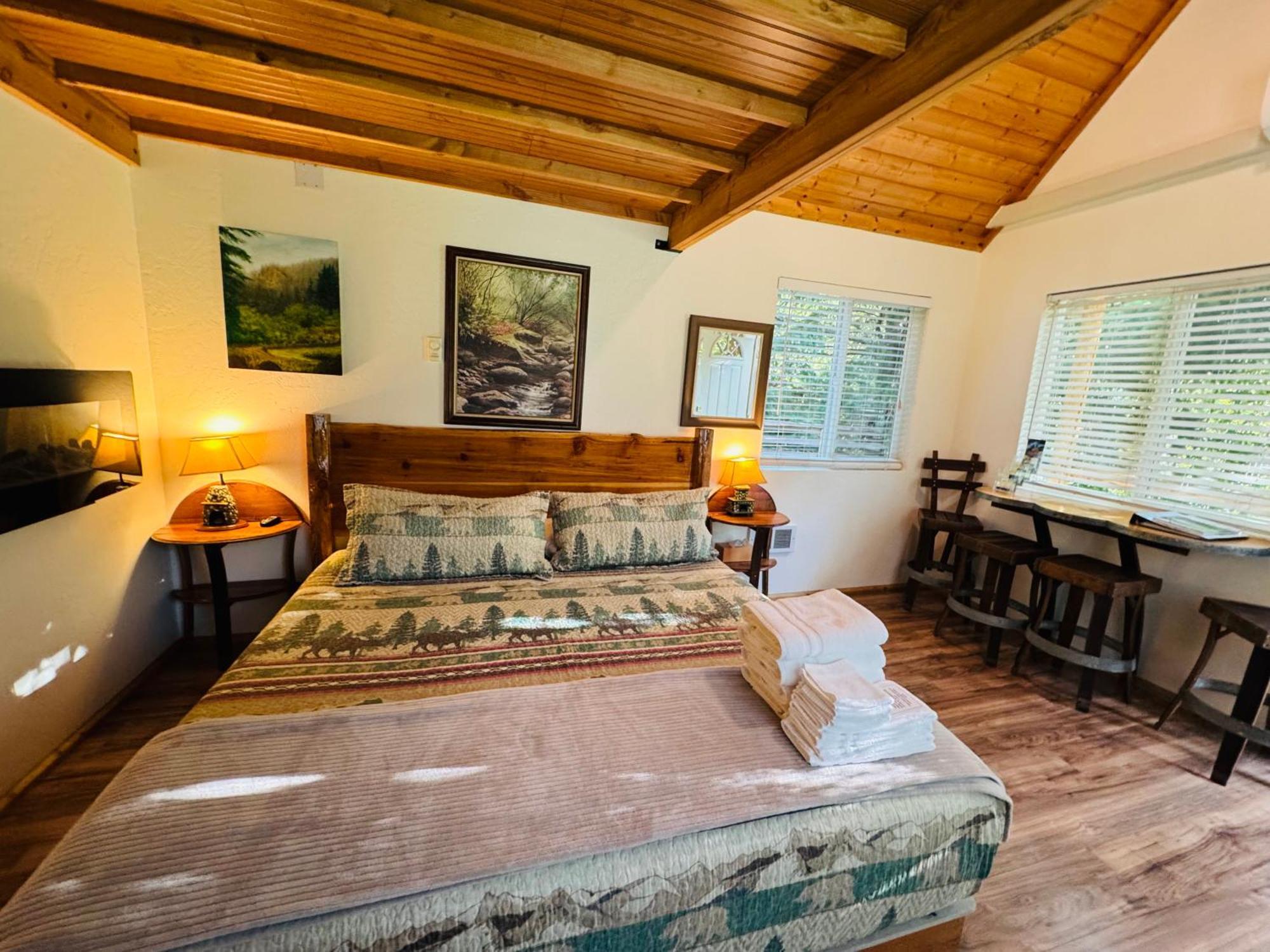 Umpqua'S Last Resort - Wilderness Cabins, Rv Park & Glamping Idleyld Park Экстерьер фото